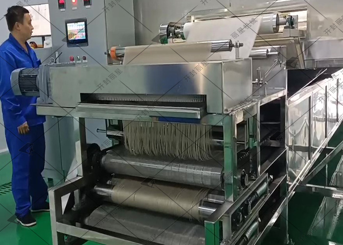 麗星日產(chǎn) 5 噸自動(dòng)粉條設(shè)備，甘肅客戶試機(jī)全記錄