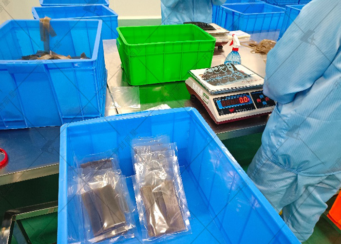 一臺麗星苕皮機器，鮮粉、寬粉、火鍋濕粉都能加工